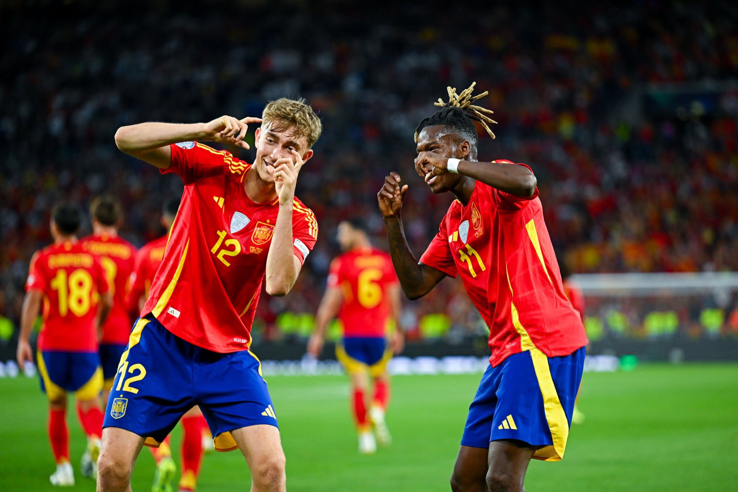 西班牙压倒瑞士，挺进欧洲杯半决赛(西班牙欧洲杯前遭重击)