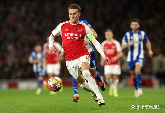 红蓝擂台上演巅峰对决,胜负难料(说唱巅峰对决93) 红蓝擂台上演巅峰对决,胜负难料(说唱巅峰对决93)